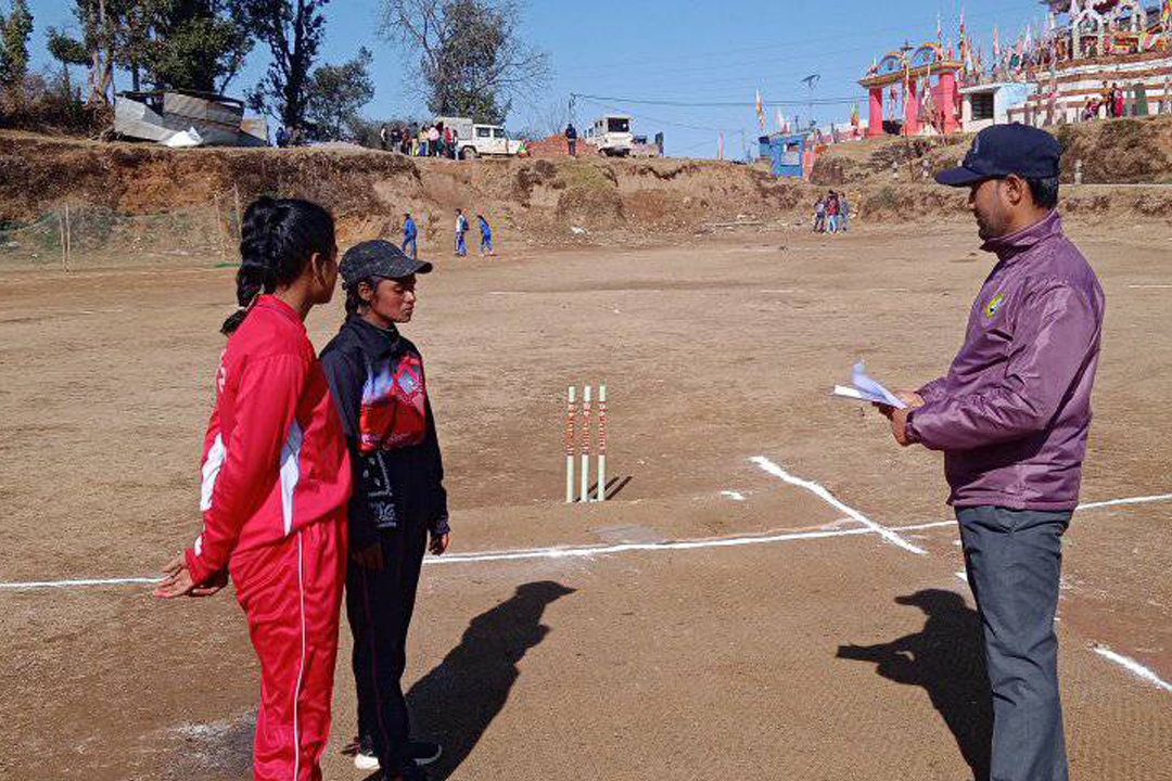 बैतडीमा बर्षाले रोकिएको महिला क्रिकेट आजदेखि फेरी शुरु 